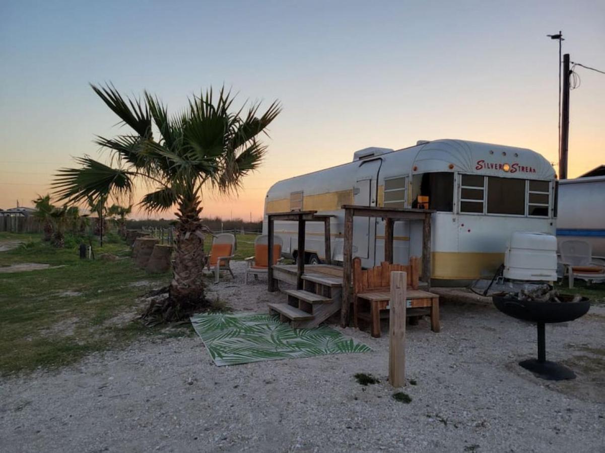 פורט לאבאקה Maggie At The Beach - 1973 Vintage Rv מראה חיצוני תמונה